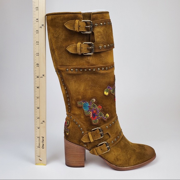 Frye Naomi Embroidered Flower Wheat Boots NWT - Picture 3 of 8